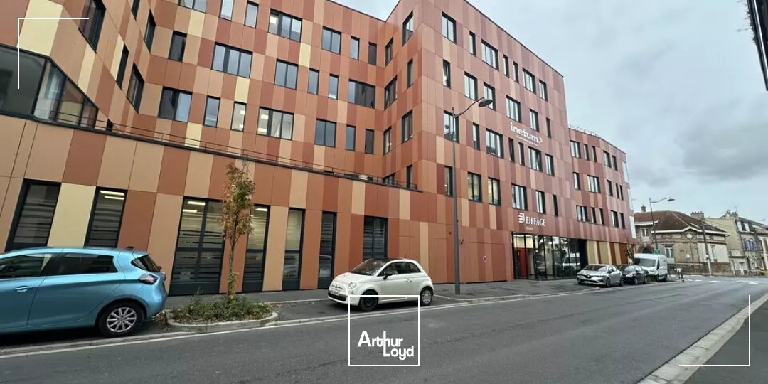 Plateau de bureaux aménagé d'environ 1314 m2 divisible à partir de 610 m2 - SECTEUR GARE TGV REIMS CENTRE