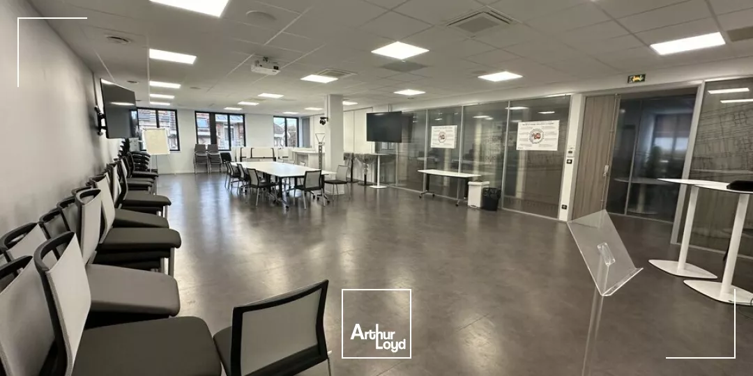 Plateau de bureaux aménagé d'environ 1314 m2 divisible à partir de 610 m2 - SECTEUR GARE TGV REIMS CENTRE
