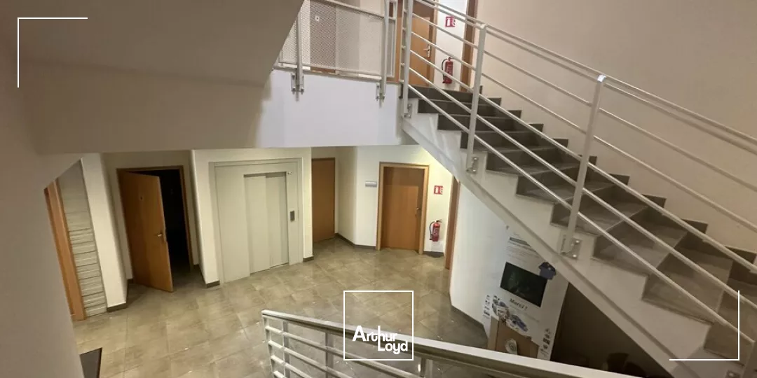 BUREAUX à LOUER de 202.97 m²