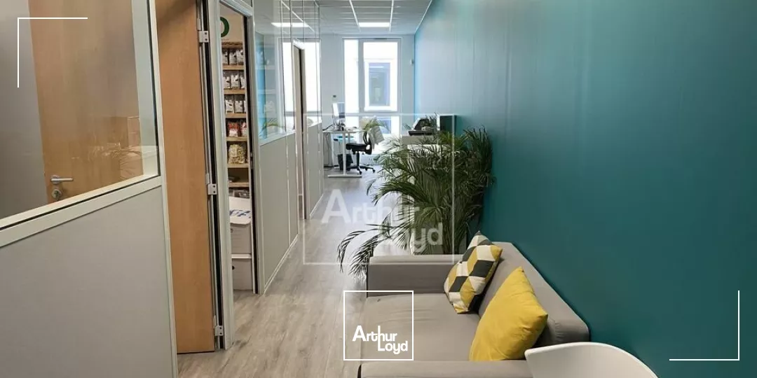 Vente investisseur - petit immeuble de bureaux SÉNART