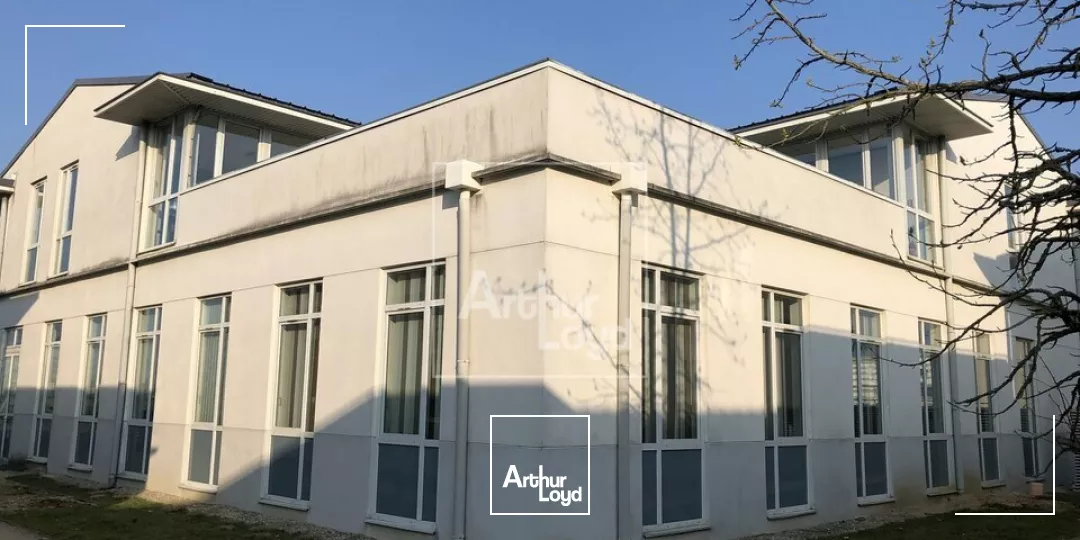 Vente investisseur - petit immeuble de bureaux SÉNART