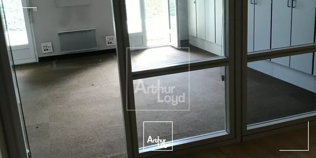 VENTE - plateau de bureaux en rez de chaussée