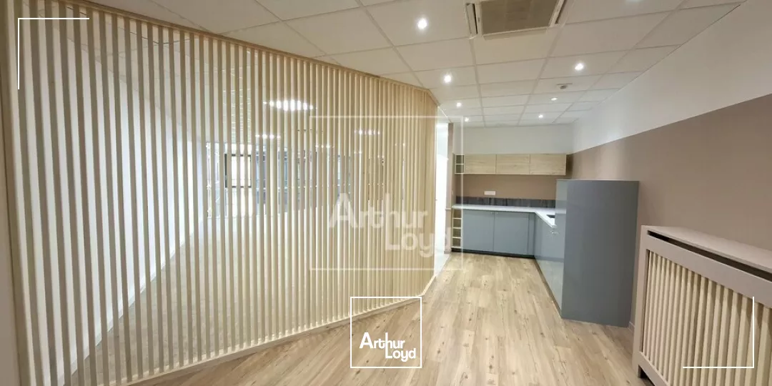 Bureaux entièrement rénovés et proches toutes commodités à louer