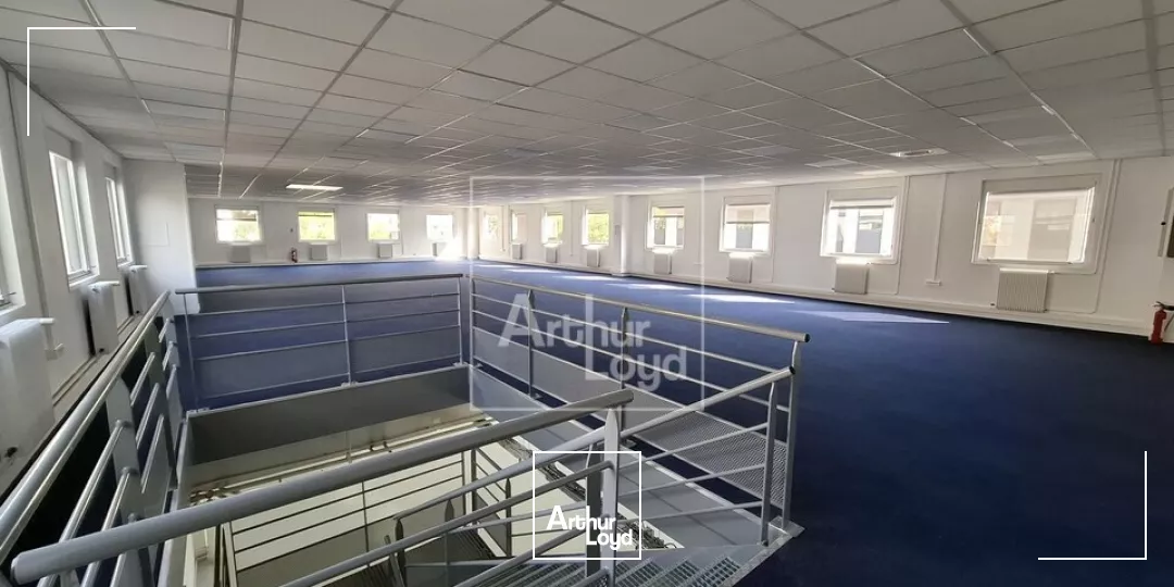 Locaux d'activité entièrement rénovés à louer