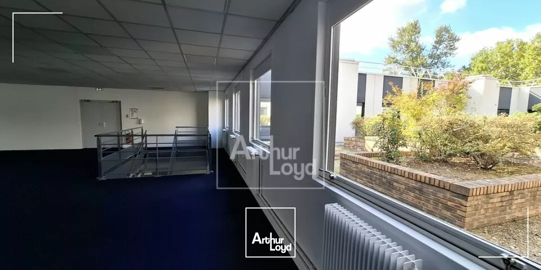 Locaux d'activité entièrement rénovés à louer