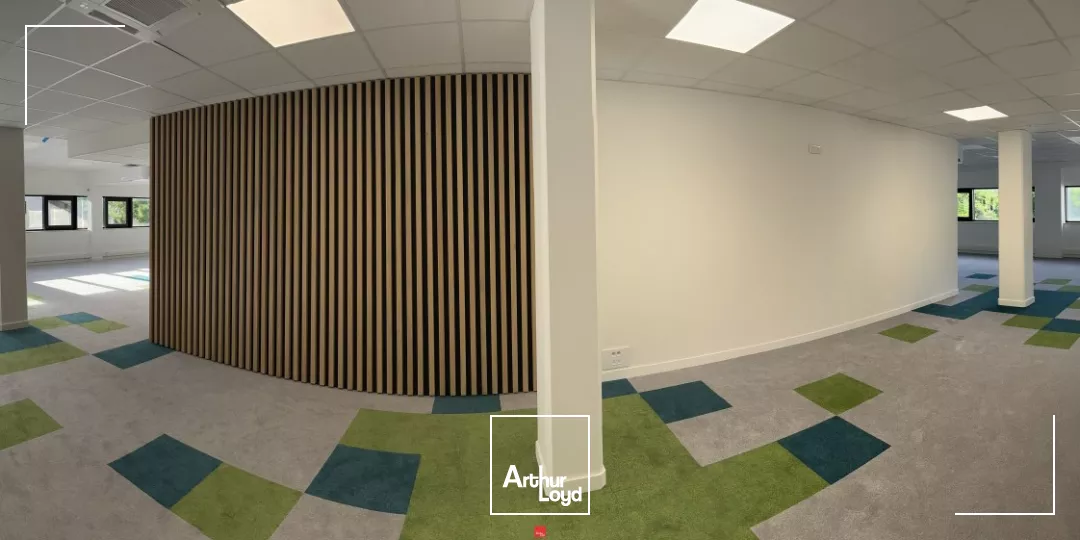 BUREAUX A LOUER SEYSSINS PROCHE DU RONDEAU AVEC PARKING FERME SECURISE