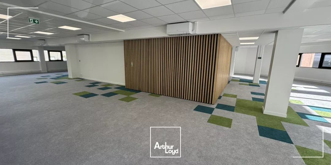 BUREAUX A LOUER SEYSSINS PROCHE DU RONDEAU AVEC PARKING FERME SECURISE