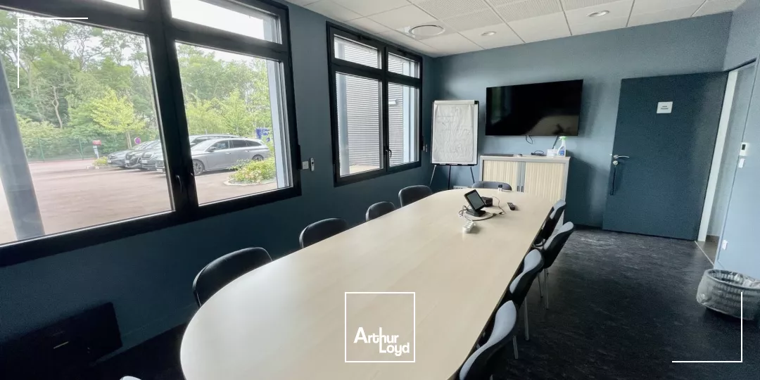 Locaux d'activité à vendre à SAINT ETIENNE DU ROUVRAY 76800