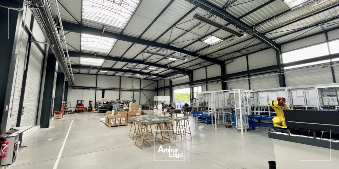 Locaux d'activité à vendre à SAINT ETIENNE DU ROUVRAY 76800