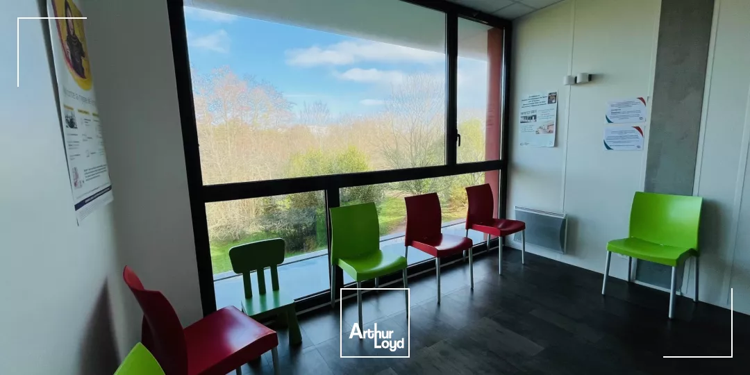 A VENDRE A LOUER BUREAU ST NAZAIRE OCÉANIS 110M2