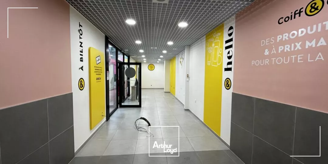 LOCAL COMMERCIAL à LOUER de 58.12 m²