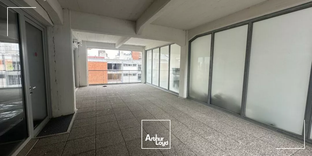 BUREAUX à LOUER de 1067 m²