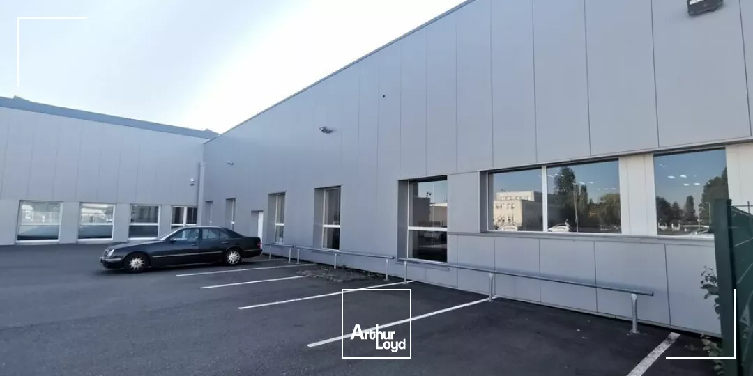 BUREAUX à LOUER de 1050 m²