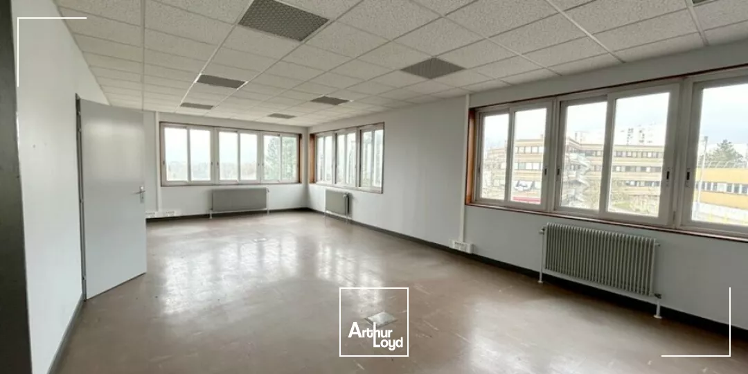 BUREAUX à LOUER de 300 m²