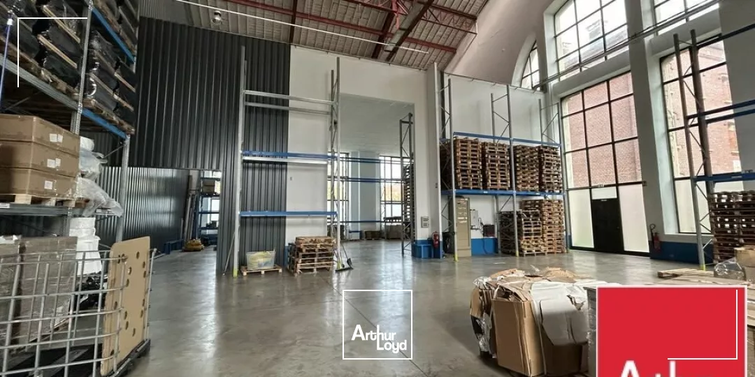LOCAL D'ACTIVITE - ENTREPOT à LOUER de 4085 m²