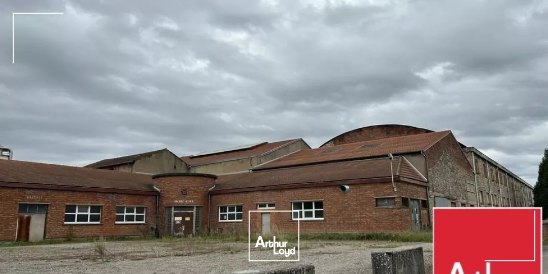 ENTREPOT - ATELIER à VENDRE de 11383 m²