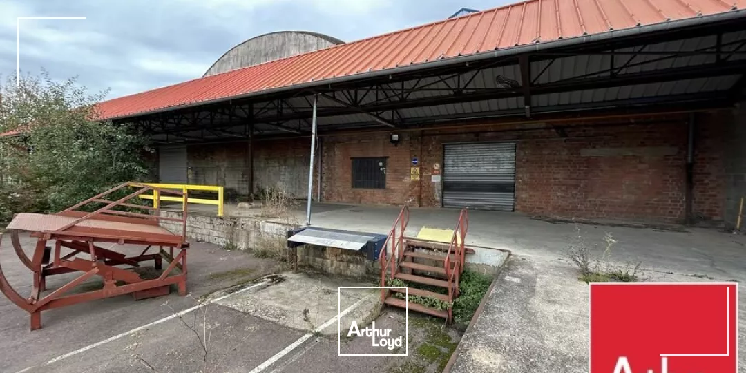 ENTREPOT - ATELIER à VENDRE de 11383 m²