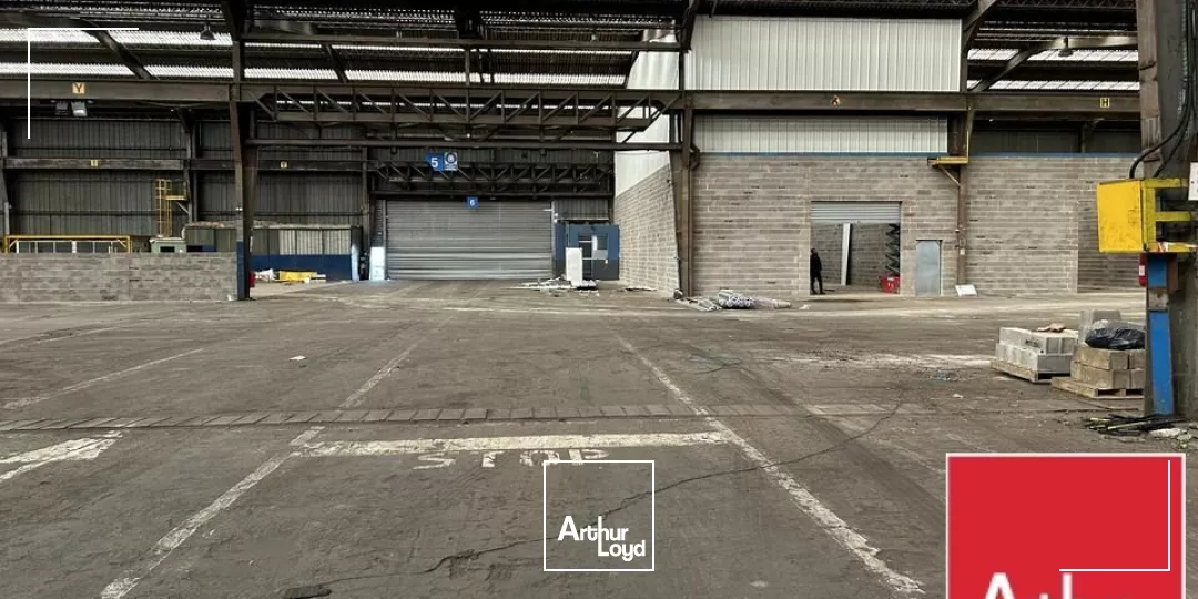 ENTREPOT - ATELIER à LOUER de 472 m²