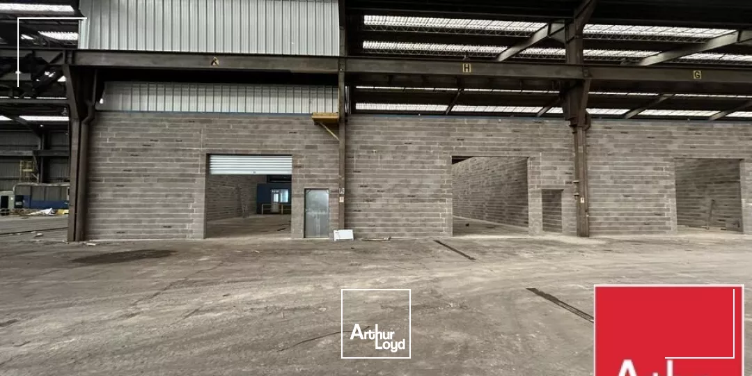 ENTREPOT - ATELIER à LOUER de 472 m²