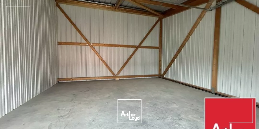 ENTREPOT - ATELIER à LOUER de 56 m²