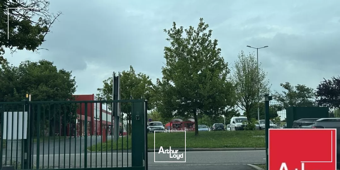 ENTREPOT - ATELIER à LOUER de 56 m²