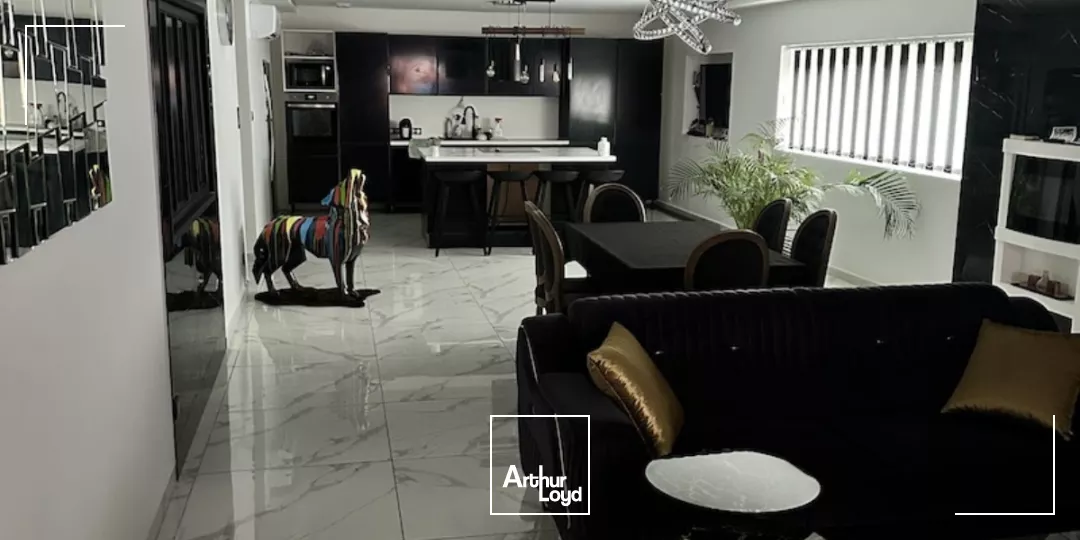 BOURG EN BRESSE - SPECIAL INVESTISSEUR - LOCAUX D'ACTIVITÉ LOUES BAIL LONG TERME