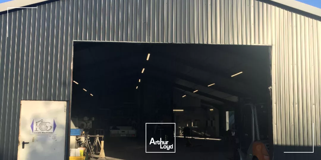 Limoges OUEST Local d'activité + bureau à louer - 570 m²