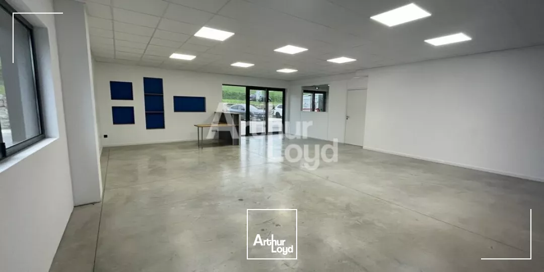 Local d'activité à louer à Domessin - avec showroom