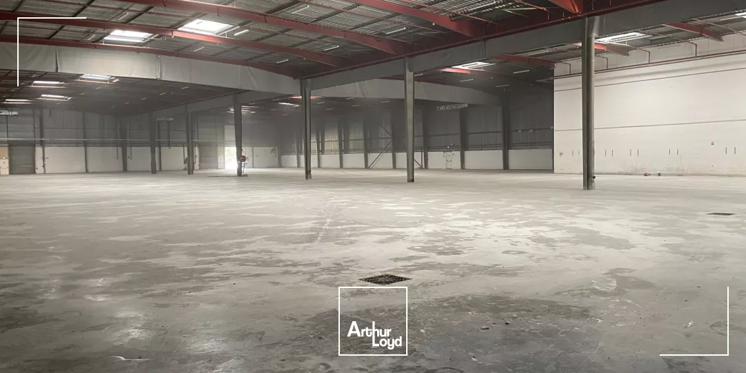 Entrepôts à louer à VAL DE REUIL 27100