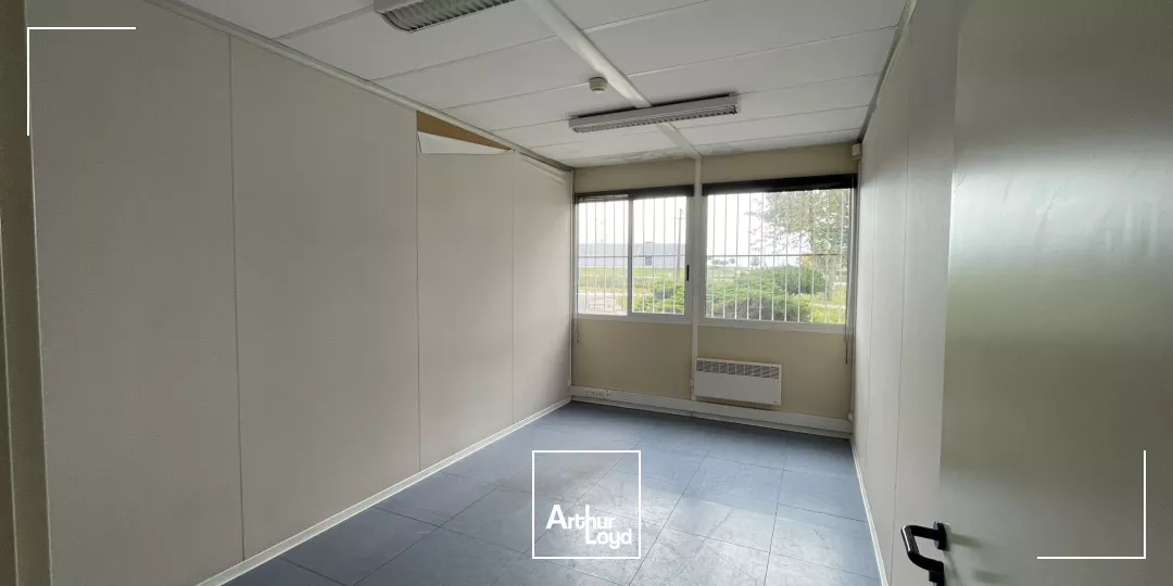 Locaux d'activité à vendre à SYLVAINS LES MOULINS 27240