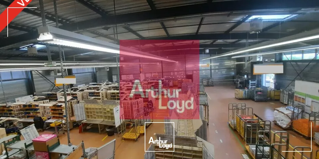 PONT DU CHATEAU A VENDRE LOCAL ACTIVITE 1048 M² - PARCELLE 3 955 M²