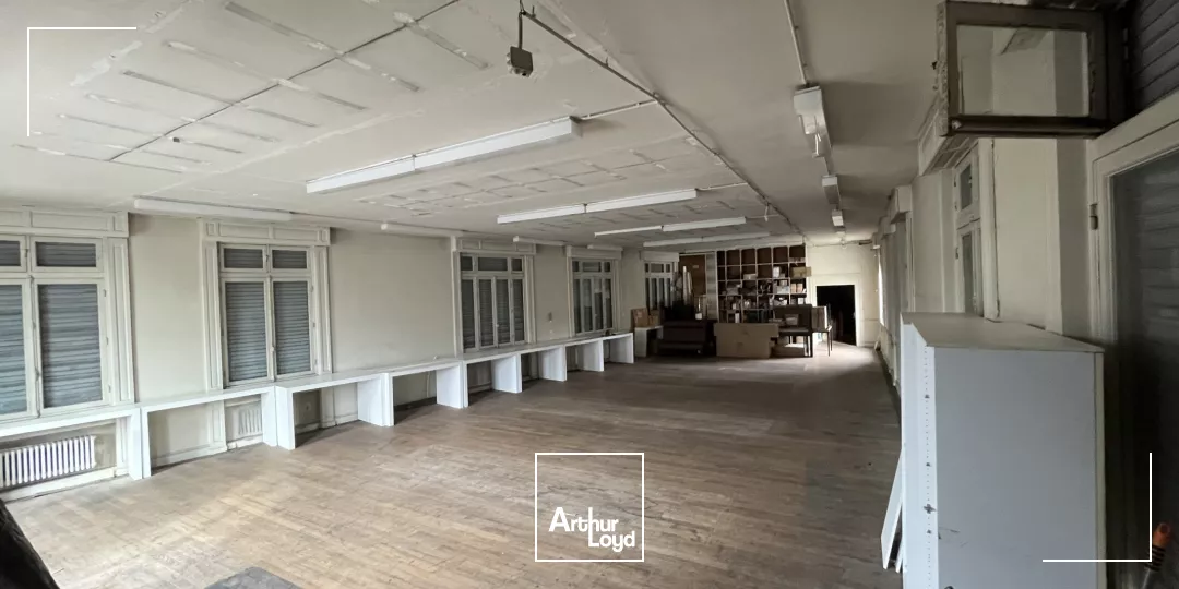 BUREAUX - A LOUER - 170 m2 - CENTRE VILLE DE SAINT QUENTIN