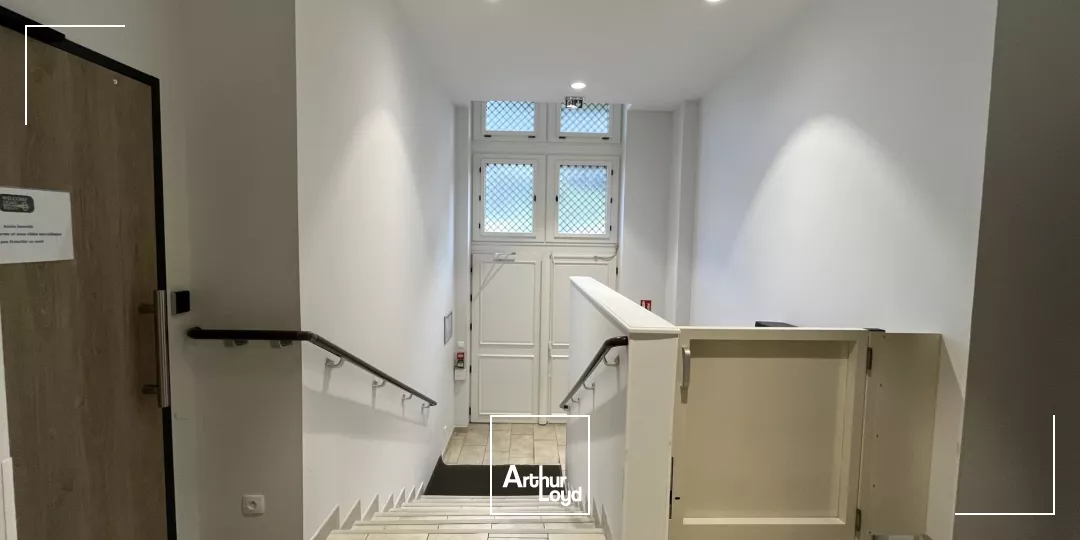 BUREAUX - A LOUER - 170 m2 - CENTRE VILLE DE SAINT QUENTIN