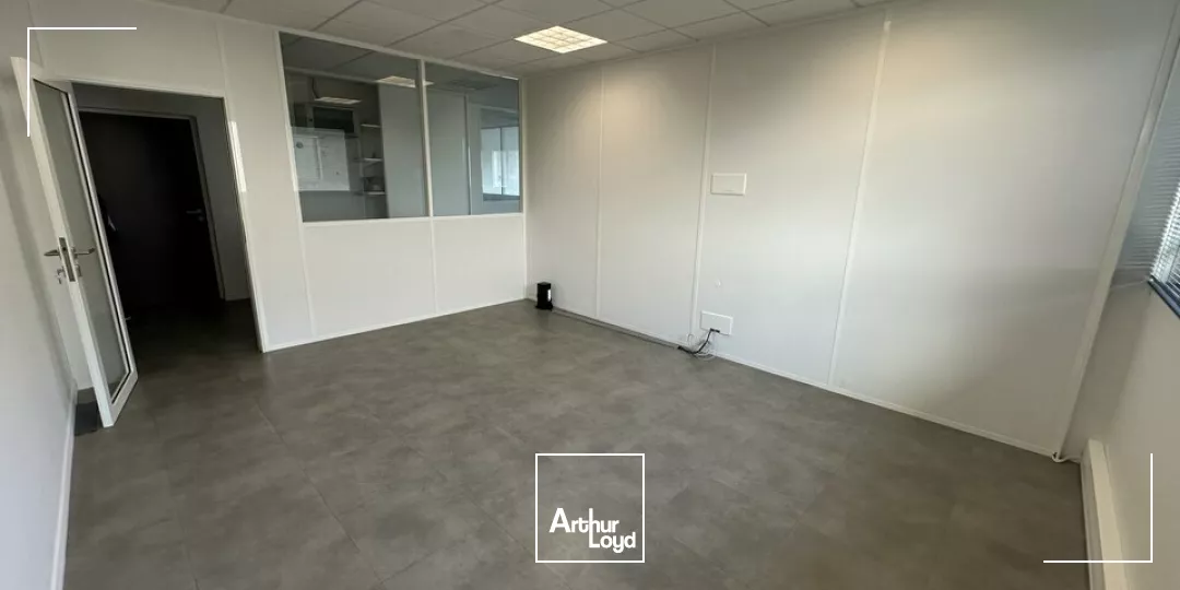 PLATEAU DE BUREAUX D'ENVIRON 113m2 - REIMS CROIX BLANDIN