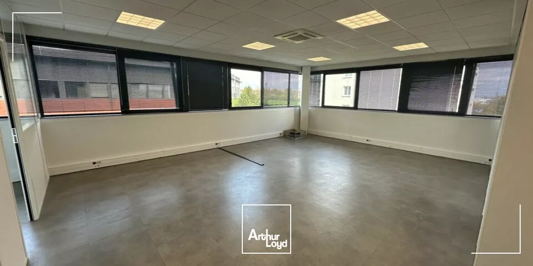 PLATEAU DE BUREAUX D'ENVIRON 113m2 - REIMS CROIX BLANDIN