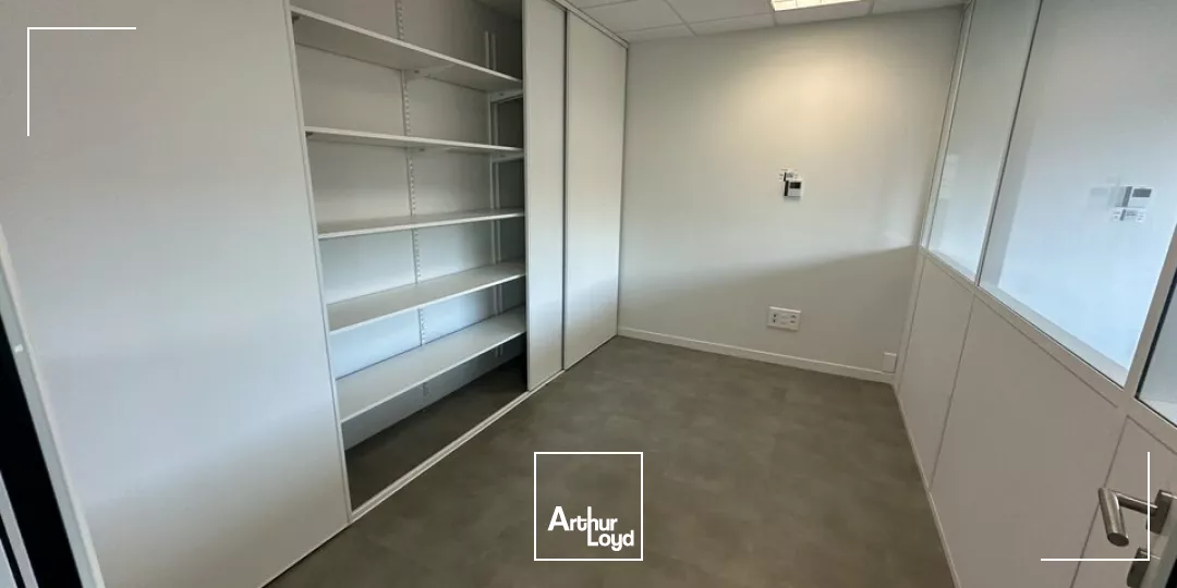 PLATEAU DE BUREAUX D'ENVIRON 113m2 - REIMS CROIX BLANDIN