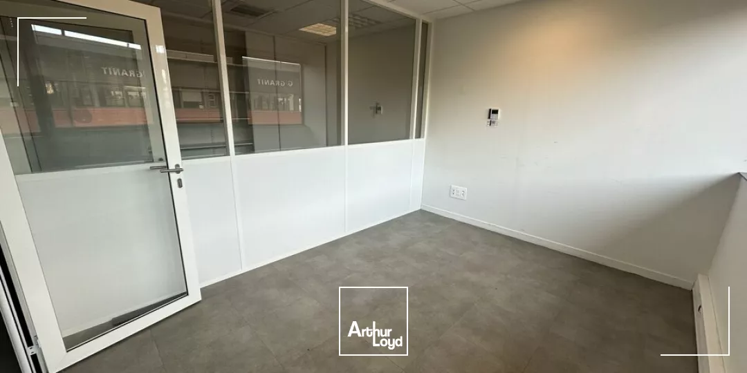 PLATEAU DE BUREAUX D'ENVIRON 113m2 - REIMS CROIX BLANDIN