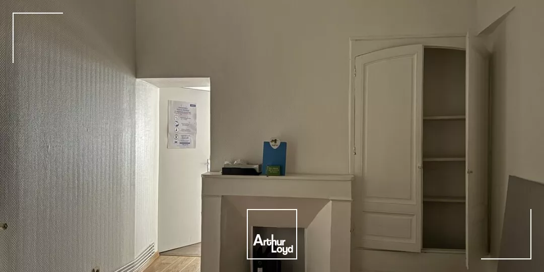 A louer bureaux commerciaux 38 m² / Tours Centre proche Halles