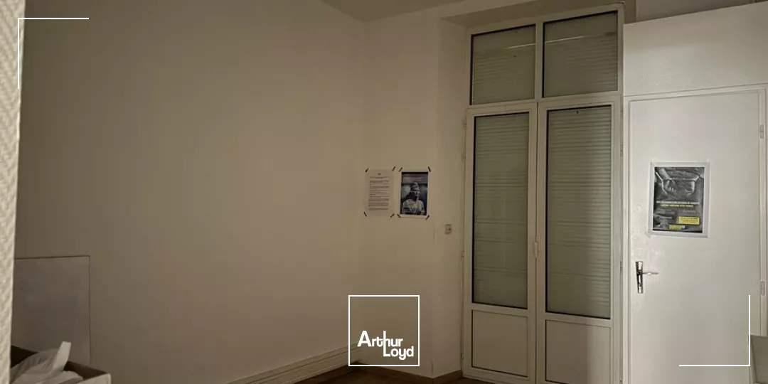 A louer bureaux commerciaux 38 m² / Tours Centre proche Halles