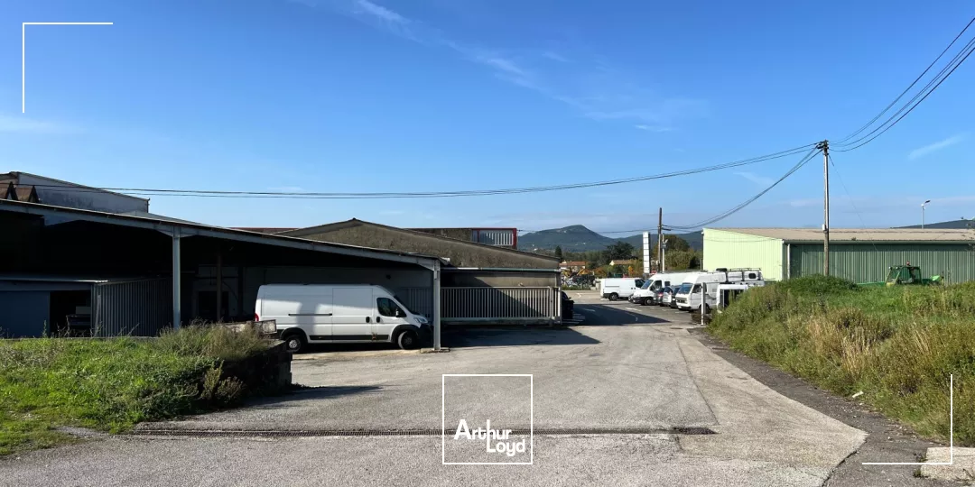 Local d'activité à louer sur la commune de St Hilaire de Brethmas