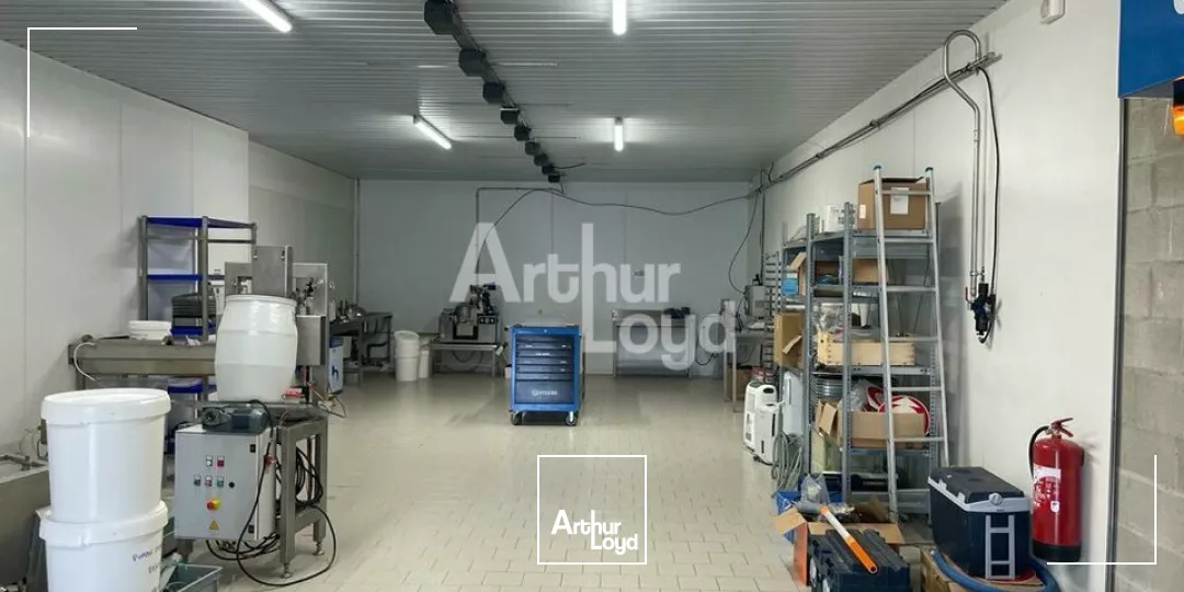 CONTRES - LOCATION LOCAL D'ACTIVITE DE 1 000 M² - ZONE INDUSTRIELLE