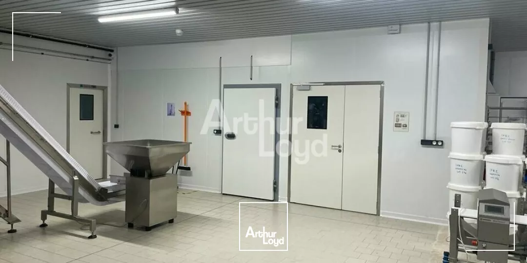 CONTRES - LOCATION LOCAL D'ACTIVITE DE 1 000 M² - ZONE INDUSTRIELLE