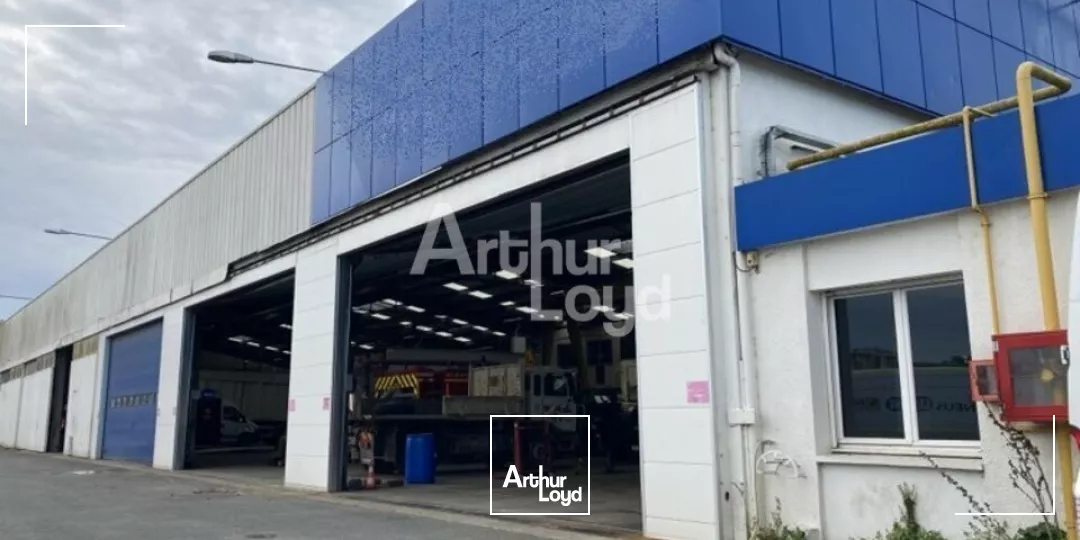 CHATEAUROUX ST MAUR CAP SUD - A LOUER - SITE D'ACTIVITE de 690m² - 1997