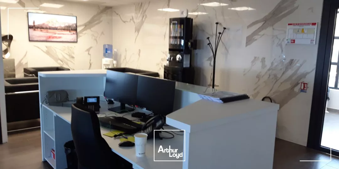 Bureaux avec vue mer et parkings à louer - ATHELIA IV - 13600 LA CIOTAT