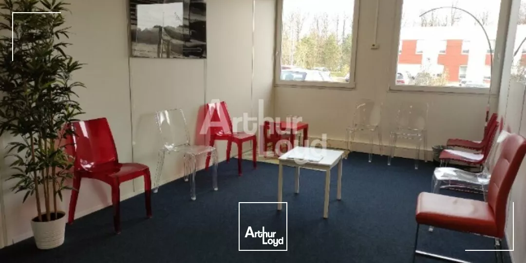 VENDÔME - LOCATION BUREAUX DE 313 M² - GARE TGV A 3 MN A PIED