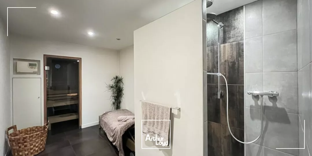 BUREAUX à LOUER de 110 m²