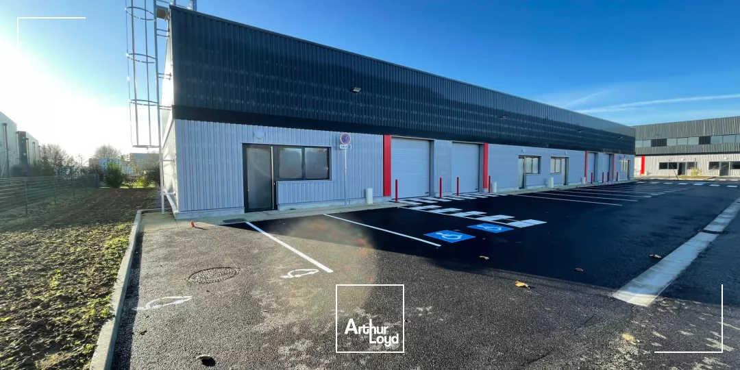 A LOUER - LOCAUX D'ACTIVITÉS NEUFS - 2544 M2 DIVISIBLES - SAINT-QUENTIN