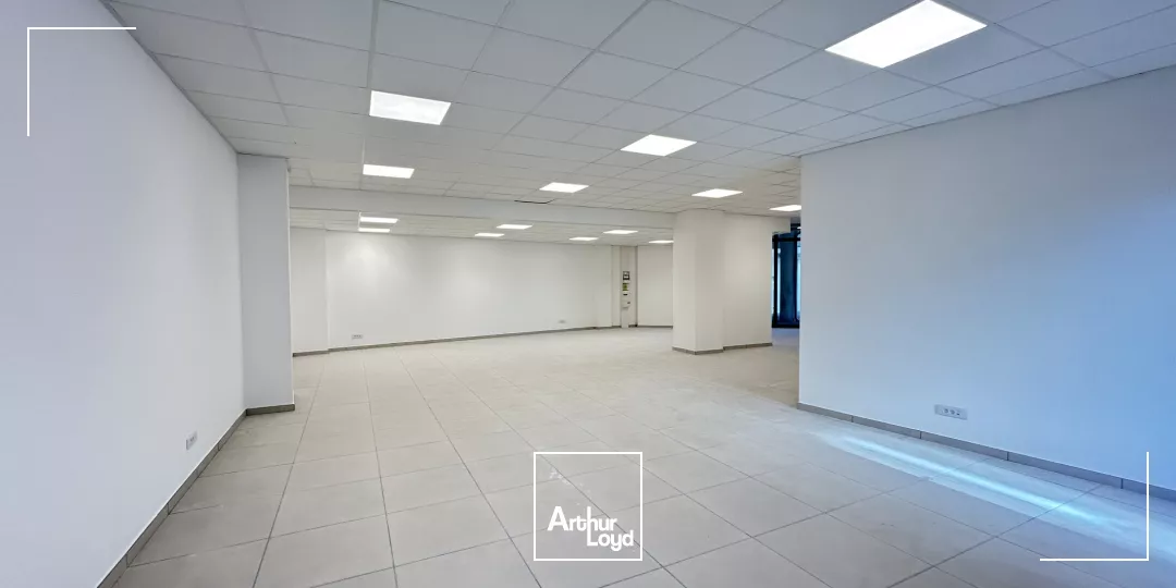 Local commercial à vendre