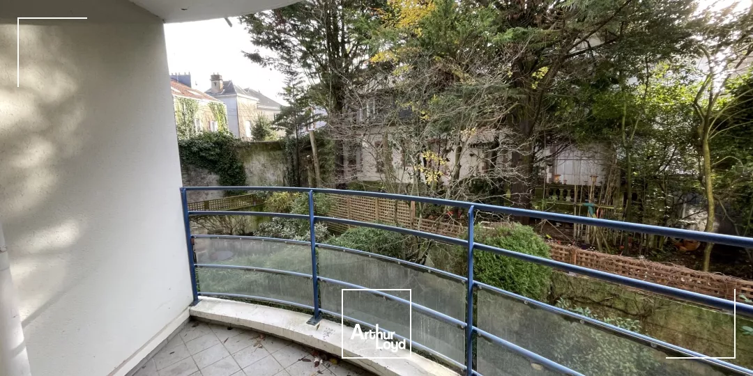 BUREAUX À LOUER-90 M²-QUARTIER MONSELET/PROCÉ