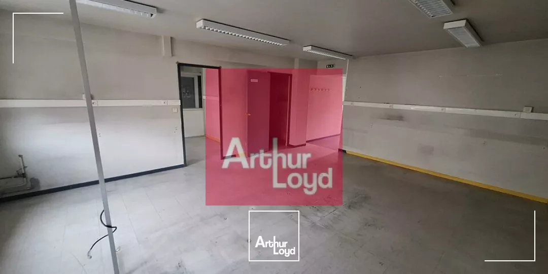 AUBIERE BUREAUX 141M² A VENDRE
